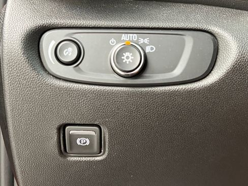 Used 2025 Chevrolet Blazer RS image 46