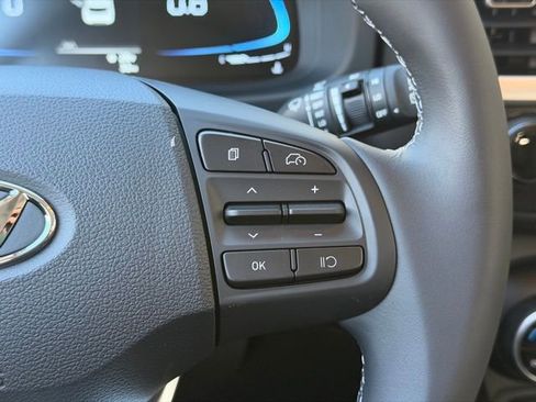 New 2026 Hyundai Venue SEL FWD image 19