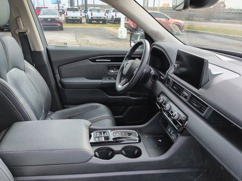 Used 2024 Honda Pilot EX-L image 7