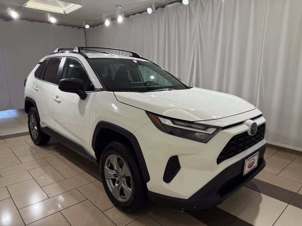 Certified 2024 Toyota RAV4 LE AWD/4WD image 7