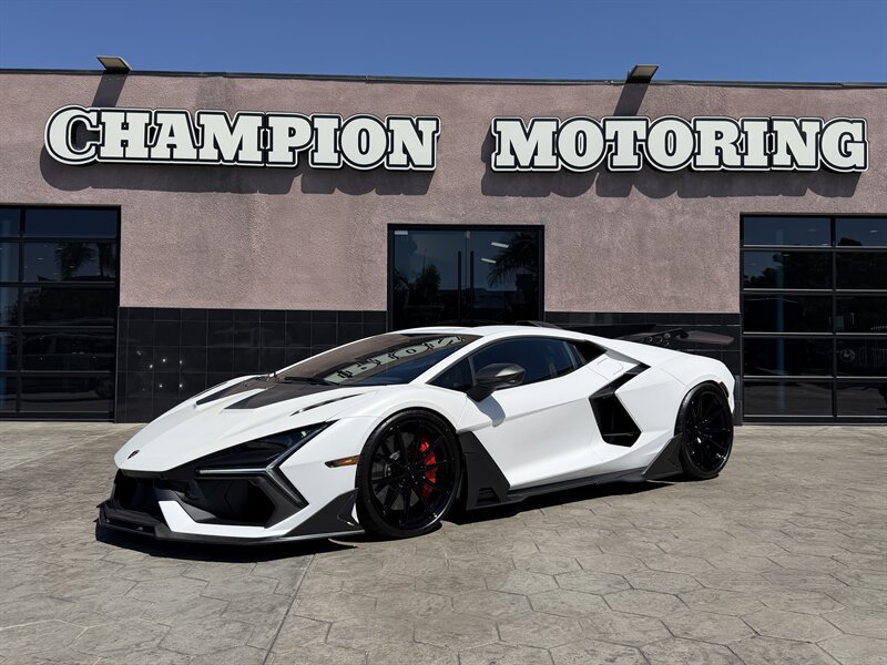 Used 2026 Lamborghini Revuelto AWD/4WD image 1