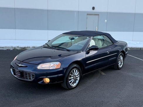 Used 2002 Chrysler Sebring Limited image 10