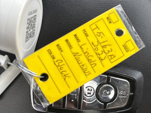 Used 2022 Lincoln Nautilus Reserve w/ Equipment Group 201A image 25