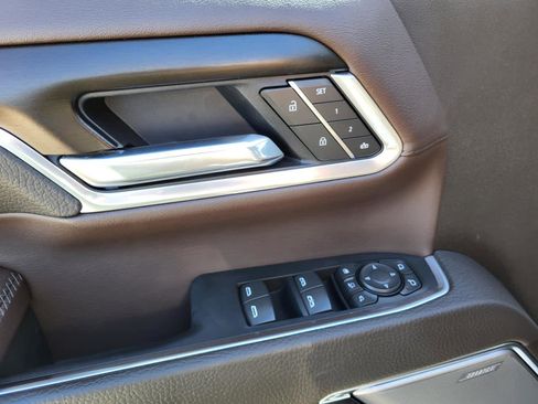 Used 2025 GMC Sierra 2500 Denali w/ Denali Reserve Package image 16