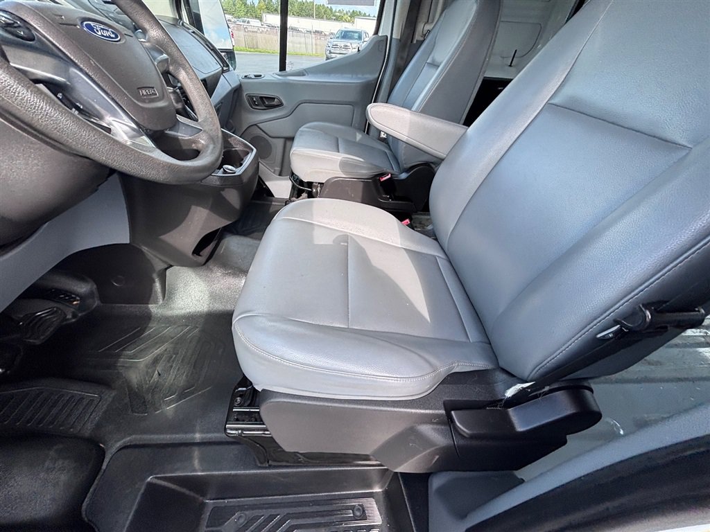 Used 2019 Ford Transit 250 130 Low Roof RWD image 14