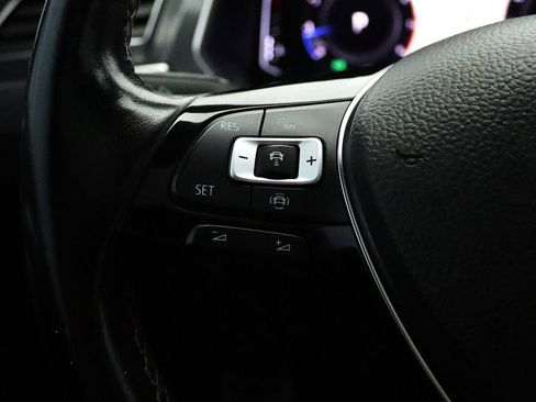 Used 2020 Volkswagen Tiguan SEL Premium R-Line w/ 3rd Row Seat Package AWD/4WD image 15