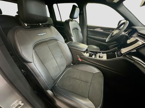 Used 2022 Jeep Grand Cherokee Trailhawk image 33