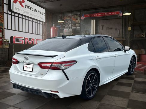 Used 2019 Toyota Camry XSE w/ Navigation Package FWD image 3