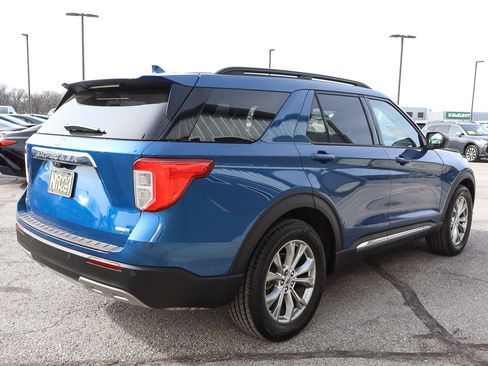 Used 2020 Ford Explorer XLT w/ Equipment Group 202A image 4