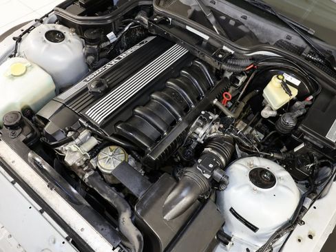 Used 2000 BMW M Roadster Base image 22