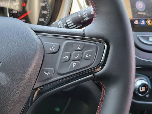Used 2023 Chevrolet Equinox RS w/ RS Leather Package AWD/4WD image 16