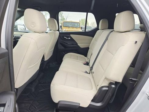 Certified 2022 Chevrolet Traverse LS image 9