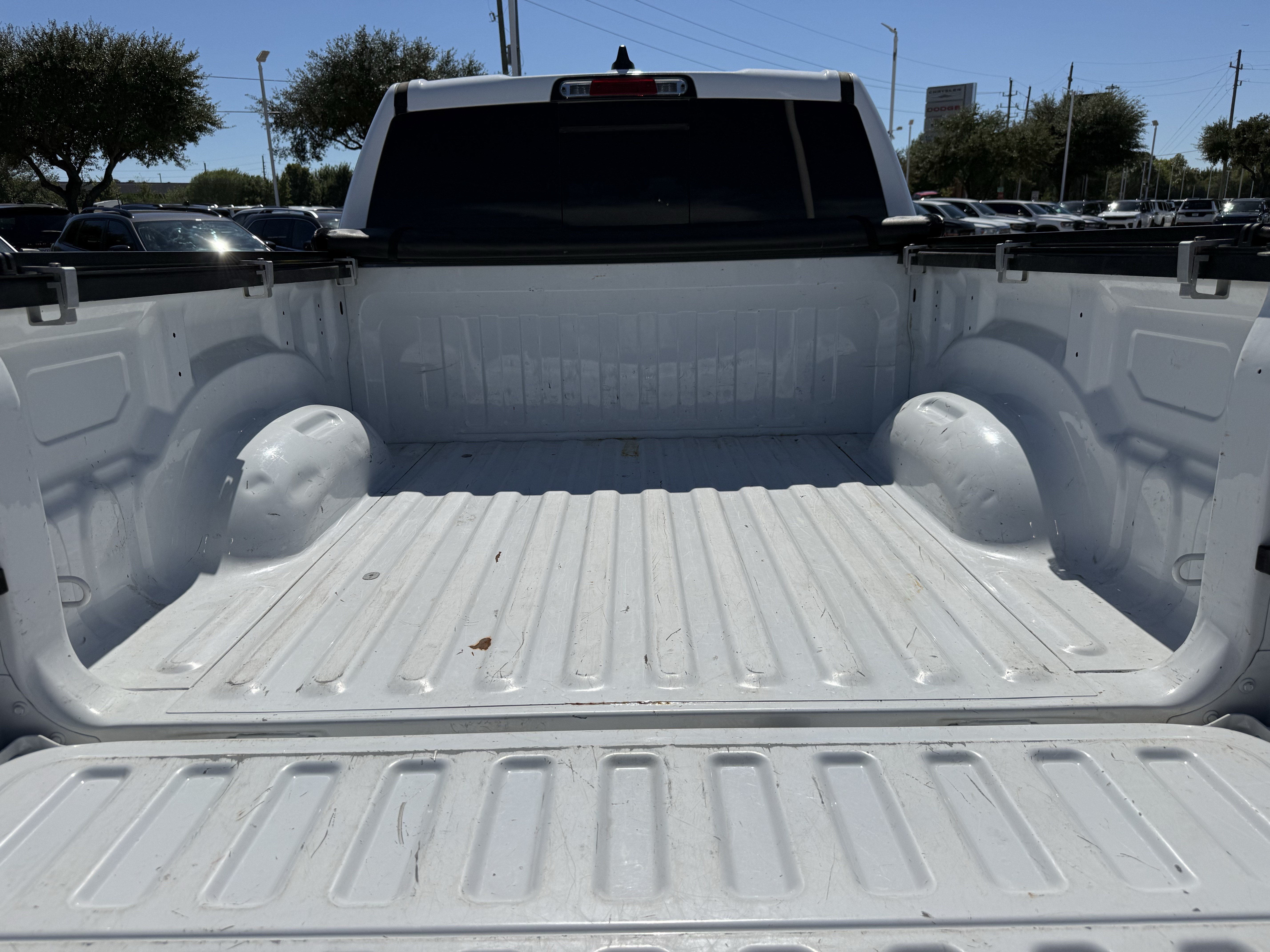 Used 2020 RAM 1500 Laramie w/ Off Road Group AWD/4WD image 30