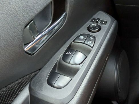 Used 2024 Nissan Kicks SV FWD image 22