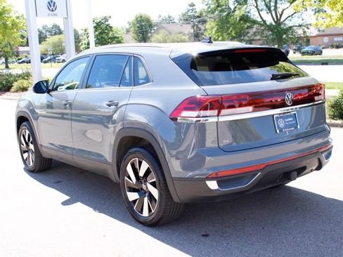 Used 2026 Volkswagen Atlas Cross Sport SE w/ Panoramic Sunroof Package AWD/4WD image 6