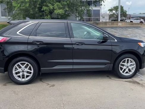 Used 2024 Ford Edge SEL AWD/4WD image 9