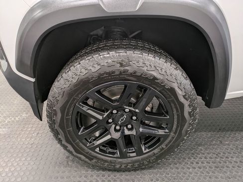 Used 2024 Chevrolet Colorado Trail Boss w/ Safety Package image 7