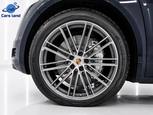 Used 2021 Porsche Cayenne Turbo AWD/4WD image 8