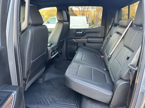 Used 2021 Chevrolet Silverado 1500 High Country image 31