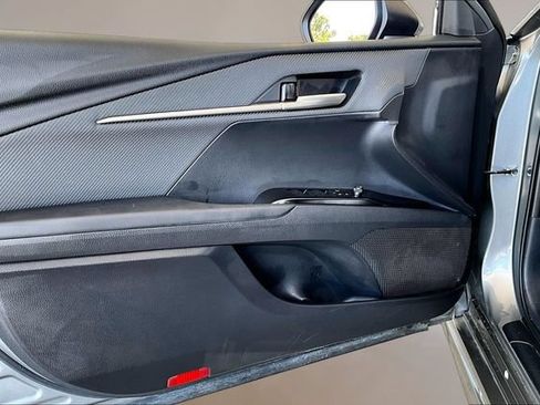 Used 2025 Toyota Camry SE FWD image 17