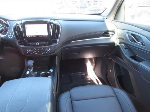 Used 2023 Chevrolet Traverse LT w/ LT Premium Package AWD/4WD image 14
