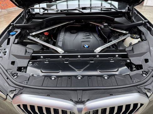 Certified 2024 BMW X5 xDrive40i w/ M Sport Package image 27