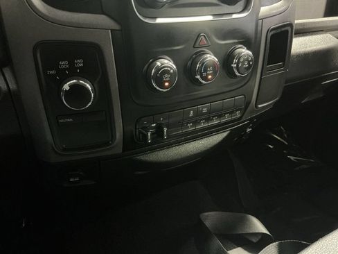 Used 2018 RAM 2500 Tradesman w/ Chrome Appearance Group AWD/4WD image 21