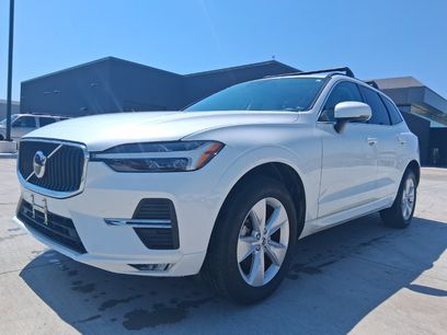Used 2022 Volvo XC60 B5 Momentum