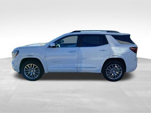 New 2026 GMC Terrain Denali w/ LPO, Floor Liner Package image 2