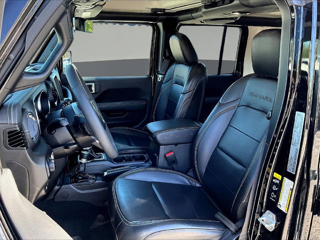 Used 2023 Jeep Wrangler Unlimited Sahara AWD/4WD image 24