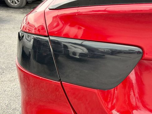 Used 2017 Jaguar XE Premium RWD image 10