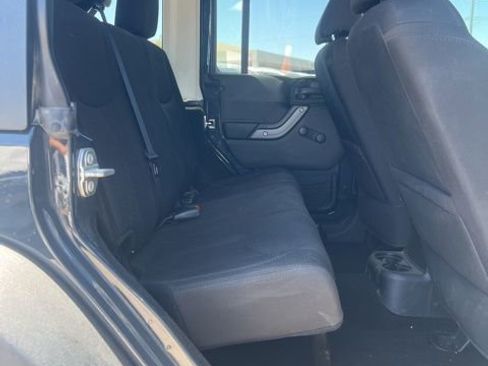 Used 2017 Jeep Wrangler Unlimited Sport w/ Connectivity Group image 26