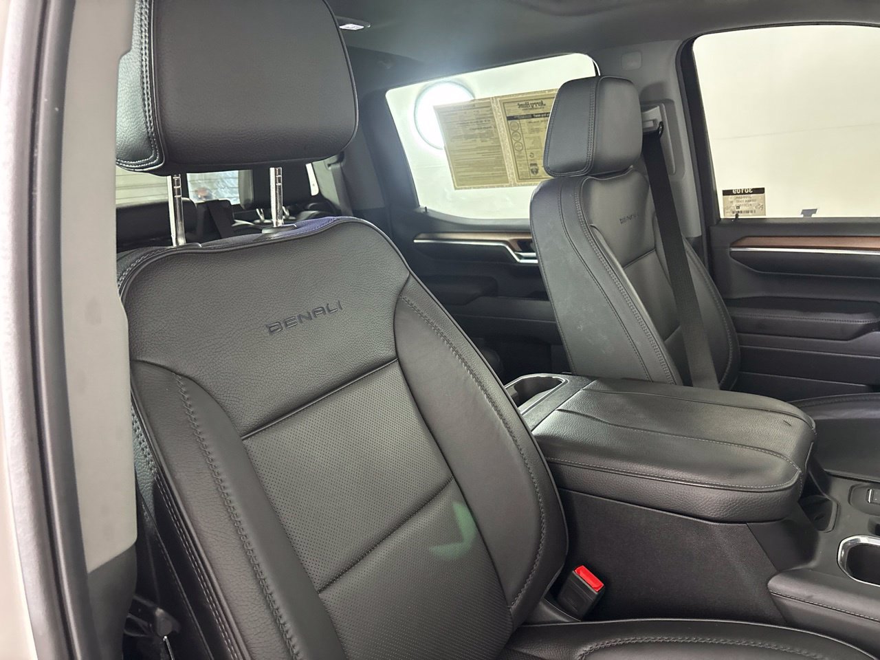 Used 2023 GMC Sierra 1500 Denali w/ Denali Reserve Package AWD/4WD image 36