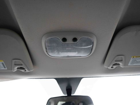 Used 2012 Dodge Journey SXT w/ Flexible Seating Group image 17