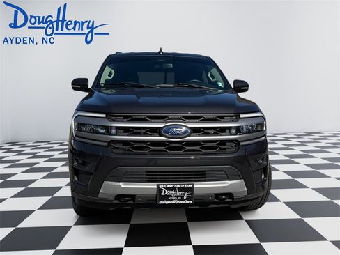 Used 2022 Ford Expedition XLT image 8