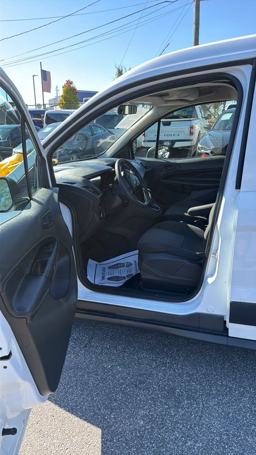 Used 2014 Ford Transit Connect XL FWD image 12