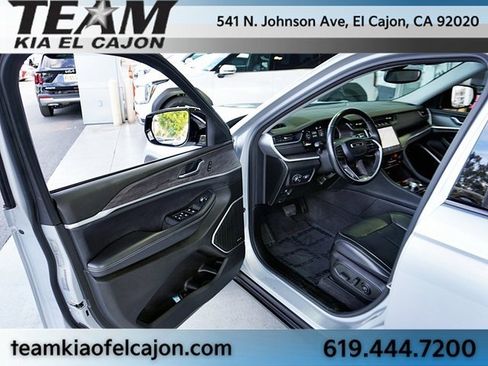 Used 2022 Jeep Grand Cherokee L Limited image 39
