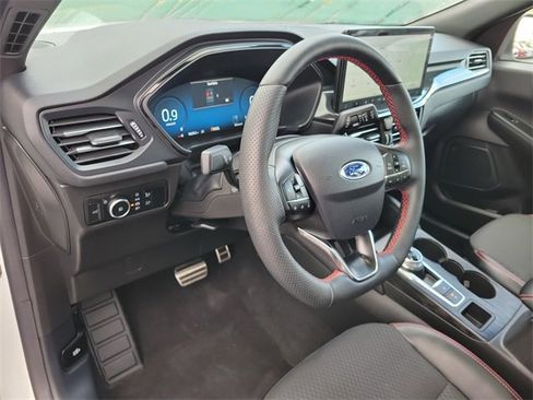 Certified 2023 Ford Escape ST-Line Select w/ Tech Pack #2 image 9