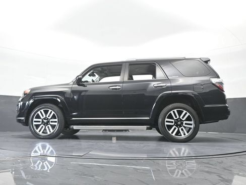 Used 2022 Toyota 4Runner Limited AWD/4WD image 21