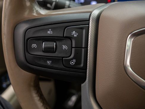 Used 2021 GMC Yukon Denali image 29