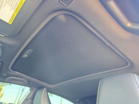 Used 2025 Toyota Camry SE w/ Convenience Package image 16