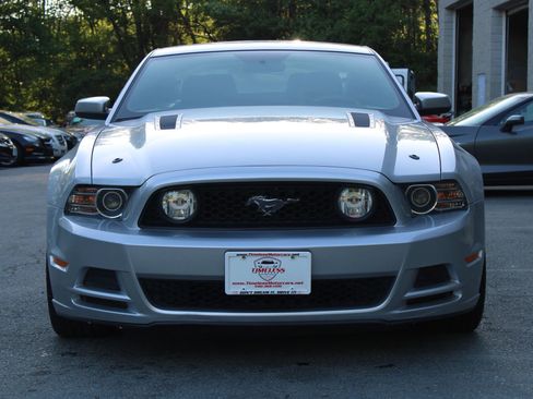 Used 2013 Ford Mustang GT RWD image 2