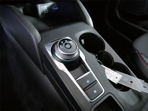 Used 2024 Ford Escape ST-Line w/ Tech Pack #1 image 18