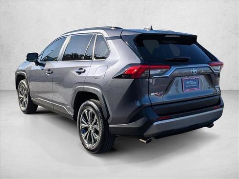Used 2022 Toyota RAV4 Limited image 8