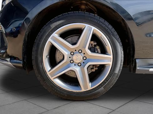 Used 2016 Mercedes-Benz GLE 400 4MATIC image 13