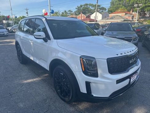 Used 2022 Kia Telluride EX w/ EX Premium Package AWD/4WD image 3