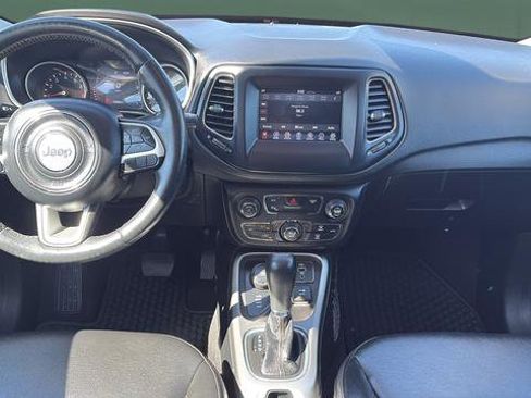 Used 2020 Jeep Compass Latitude w/ Cold Weather Group AWD/4WD image 21