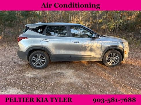 Used 2021 Kia Seltos LX image 13