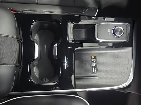 Used 2025 Buick Enclave Preferred image 30