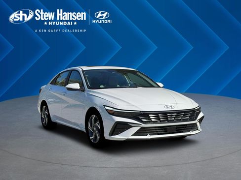 New 2026 Hyundai Elantra Limited image 12